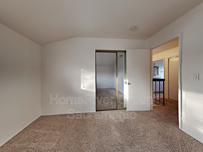 Building Photo - 431 Windward Way