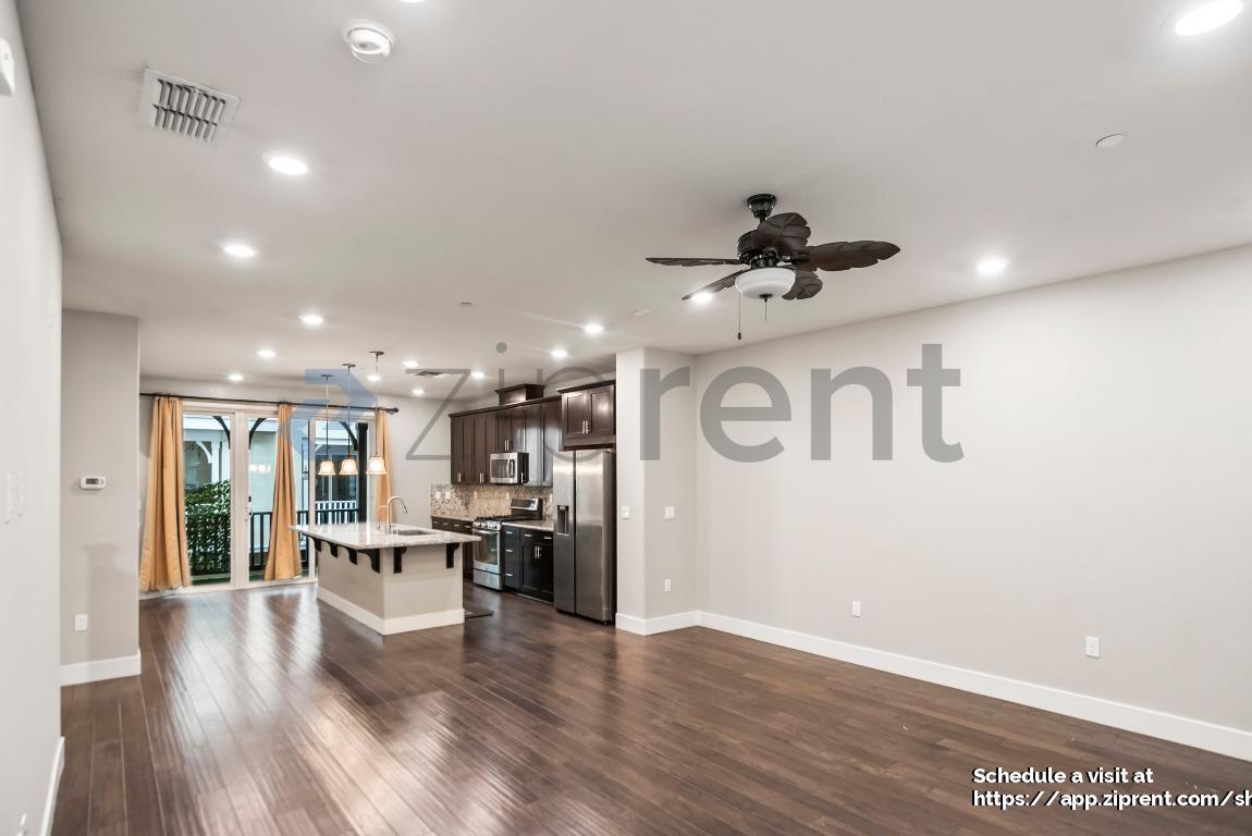 Building Photo - 4062 Kinsale St