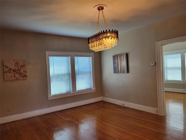 Building Photo - 2406 Huldy St