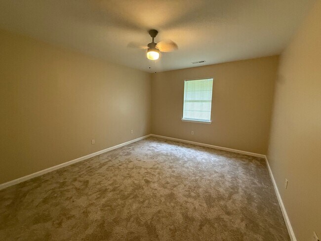 Building Photo - 5500 Misty Valley Dr