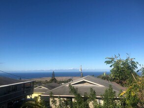 Building Photo - UNFURNISHED 3 BED/2BA PRIVATE HOME WITH OCEAN VIEW