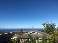 Building Photo - UNFURNISHED 3 BED/2BA PRIVATE HOME WITH OCEAN VIEW