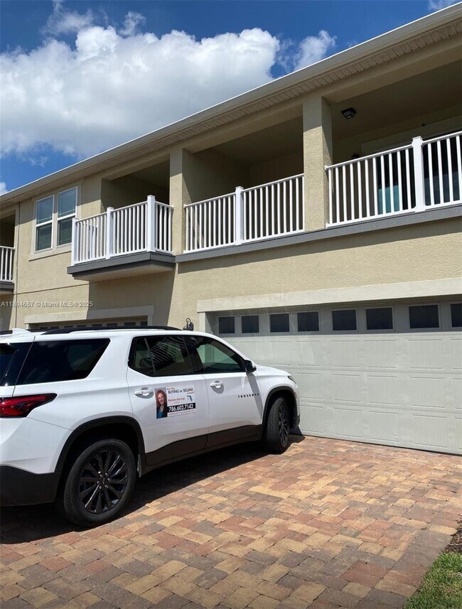 Building Photo - 2713 Giardino Loop