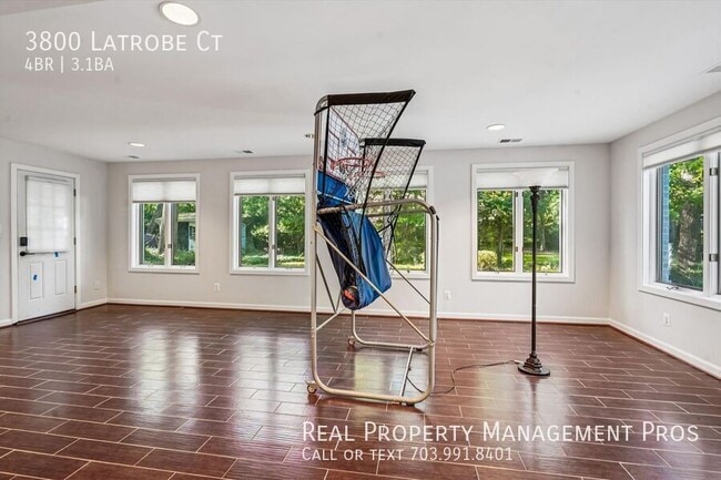Building Photo - 3800 Latrobe Ct