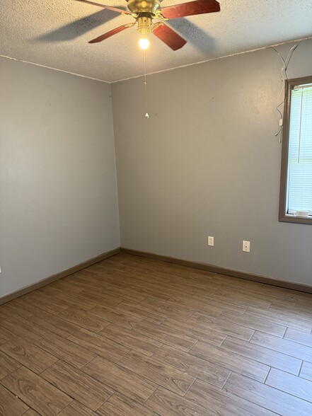 Building Photo - 111 Ada
