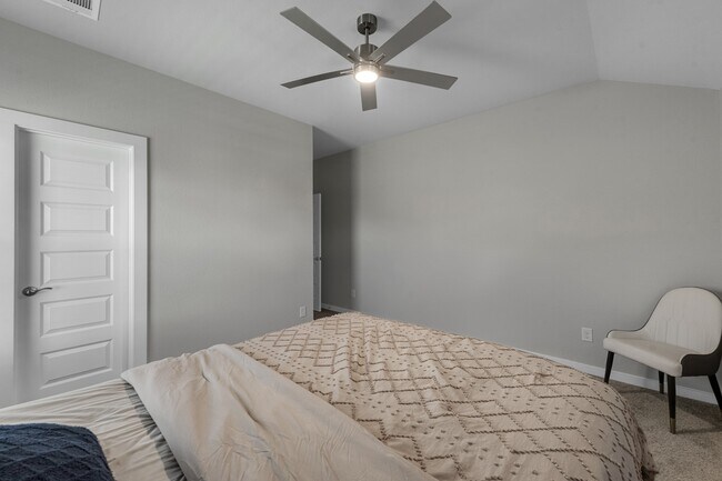 Building Photo - 1569 Sunrise Gables Dr