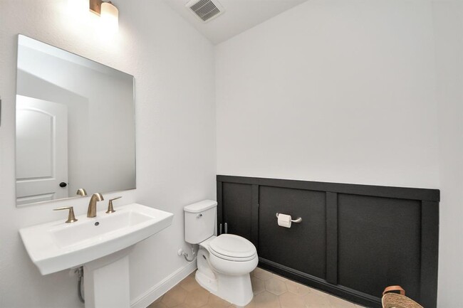 Building Photo - 4914 Olive Province Ln