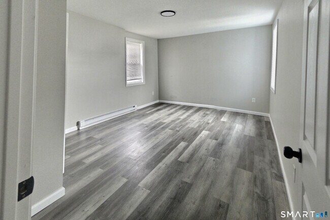 Building Photo - 36 2nd Ave