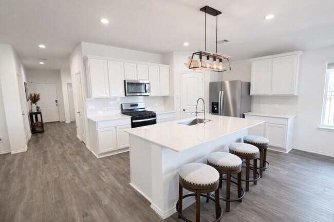 Building Photo - 3073 Emerald Ocean Dr