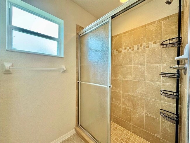 Building Photo - 11346 Southwind Lake Dr