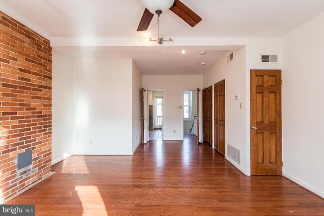 Building Photo - 4435 Sansom St