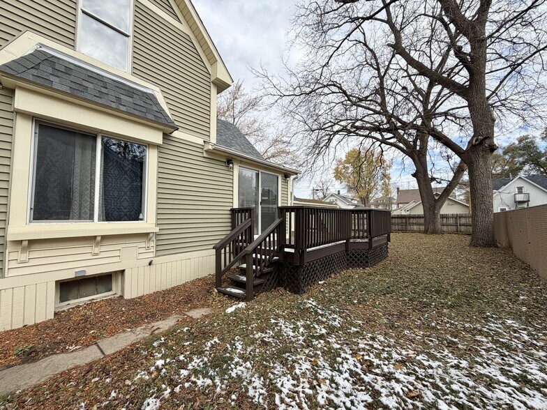 Building Photo - 955 10th St