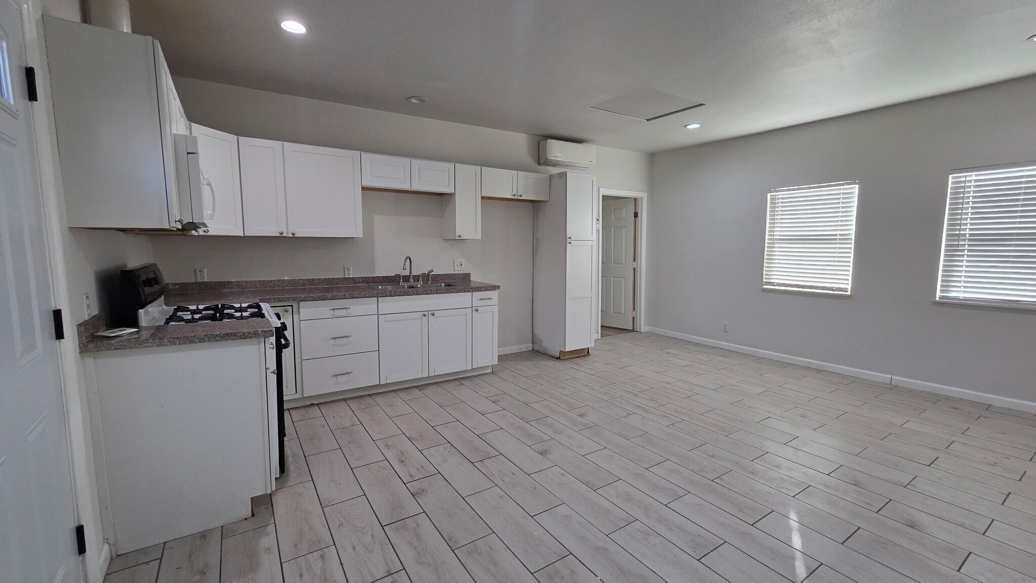 Building Photo - 44655 Fig Ave