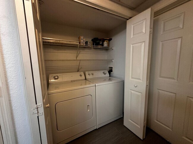 Building Photo - THE GRANDE DOWNTOWN CONDO - 1BR/1BA
