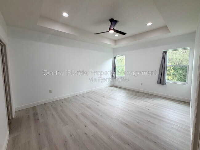 Building Photo - 6983 Tussilago Way