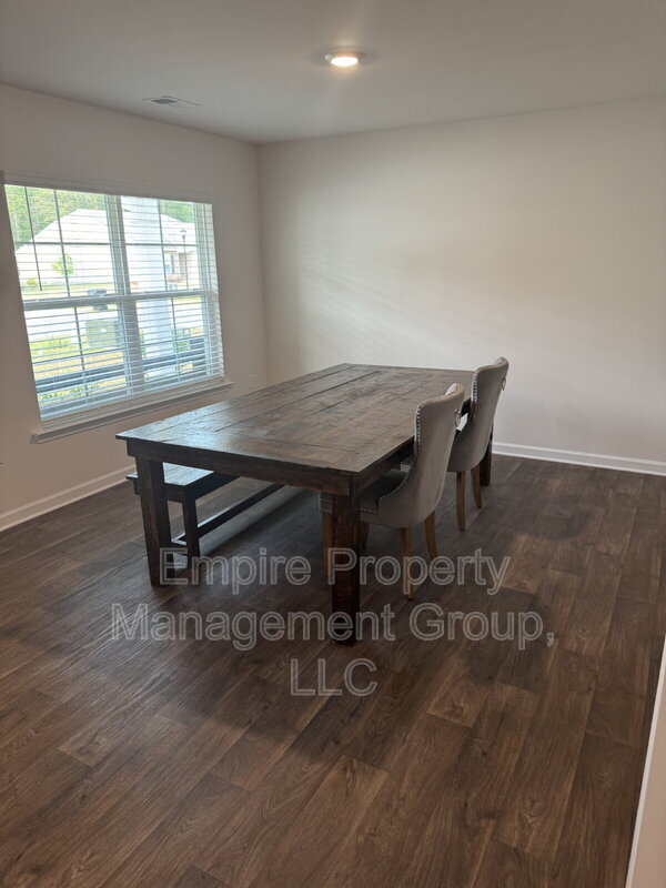 Building Photo - 261 Carrington Dr