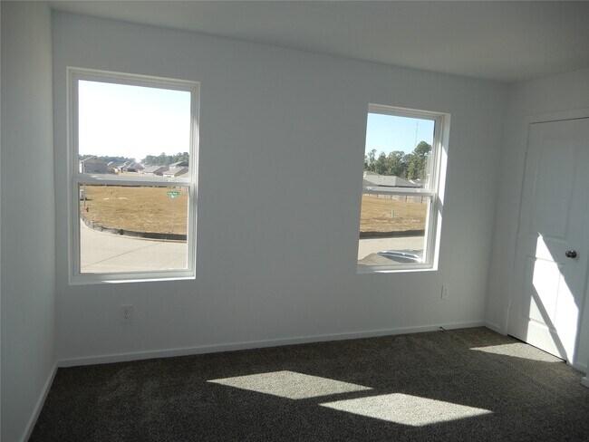 Building Photo - 16551 Plum Bark Dr