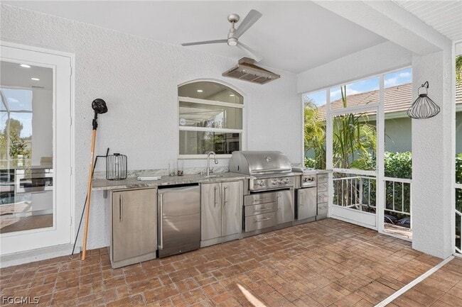 Building Photo - 5541 Harborage Dr