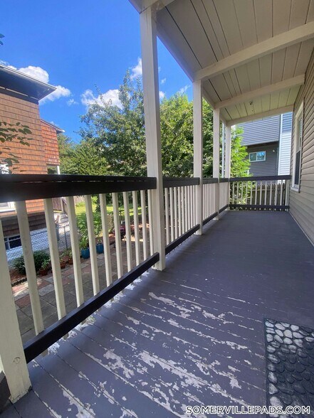 Building Photo - 65 Conwell Ave