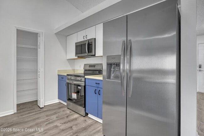 Building Photo - 1561 Sandusky St SE