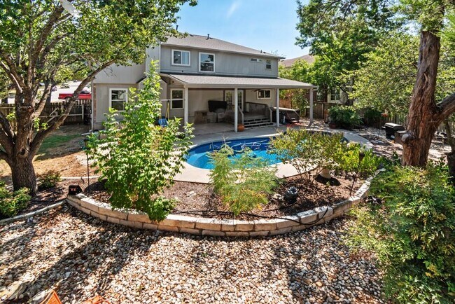 Building Photo - 1305 Cedar Brook Dr