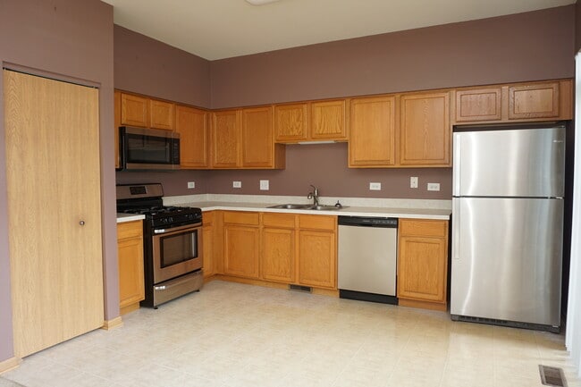 Building Photo - 407 Waubonsee Drive