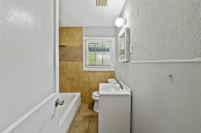 Building Photo - 4125 Dockrell St