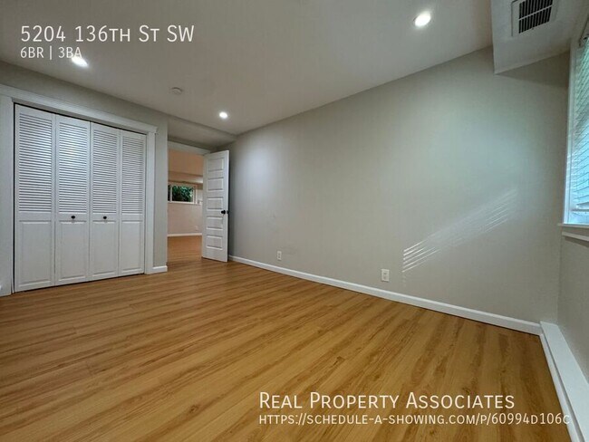 Building Photo - 5204 136th St SW