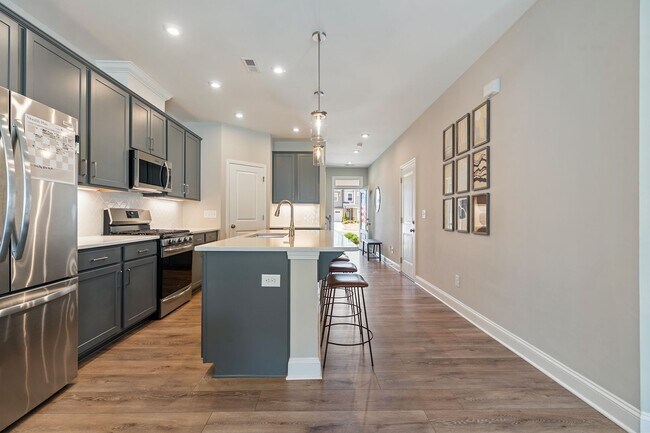 Building Photo - PARK FLEX STAYS - FULLY FURNISHED! Sunlit, Briar Chapel Retreat with Designer Finishes & Resort-S...