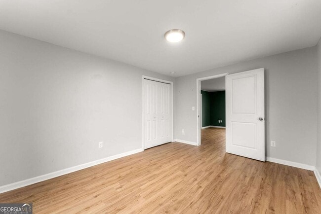 Building Photo - 212 Walker Dr