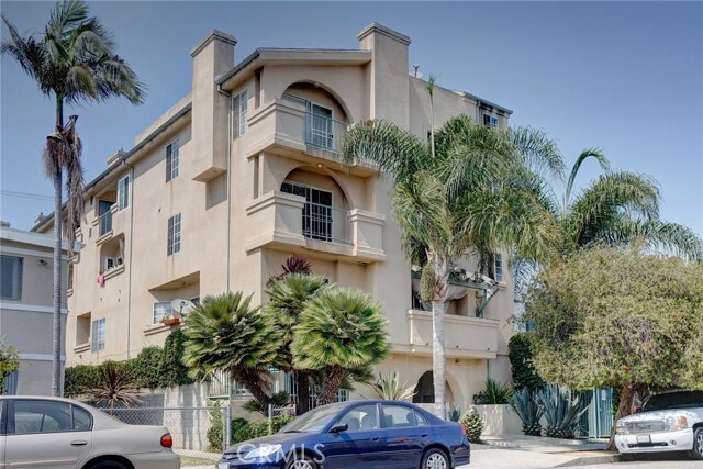Building Photo - 12311 Pacific Ave