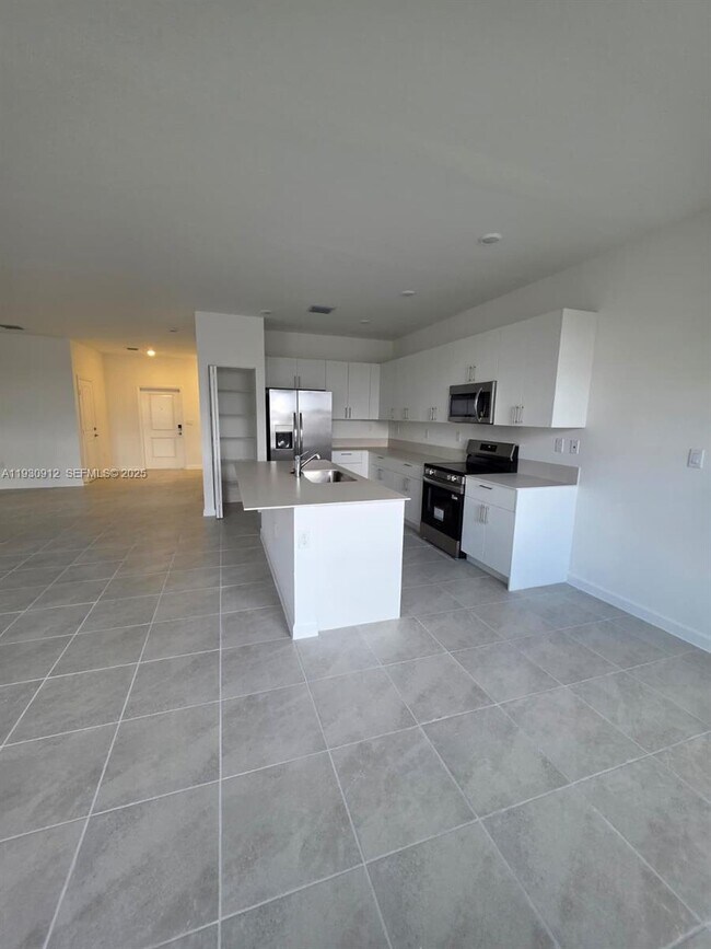 Building Photo - 19571 SW 339th St