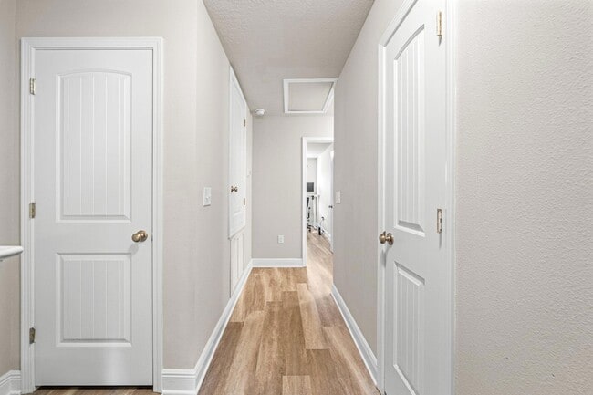 Building Photo - 64 Crossing Ln