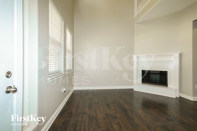 Building Photo - 11730 Twain Dr