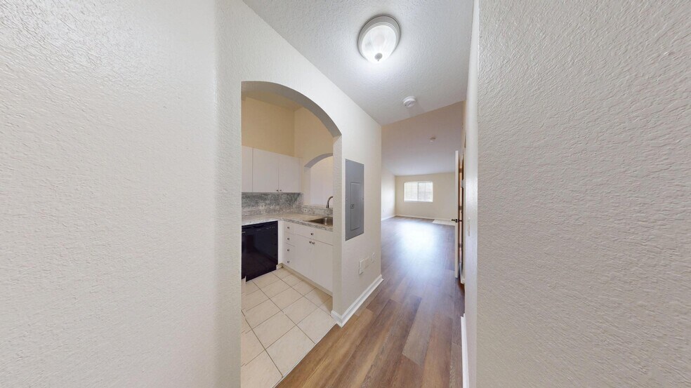 Building Photo - 3500 Briar Bay Blvd