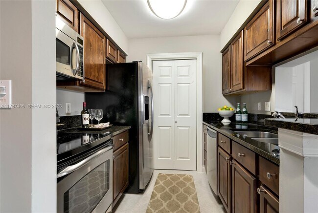 Building Photo - 6503 N Military Trl