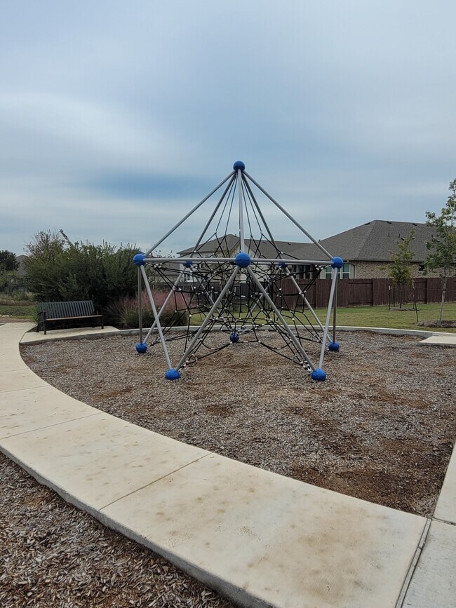 Building Photo - 105 Riverhill Dr