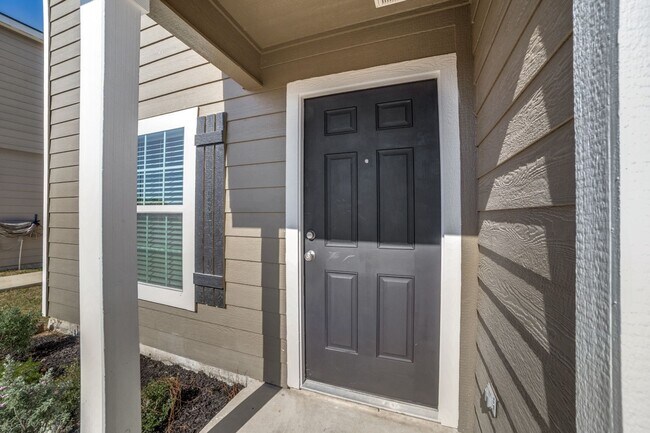 Building Photo - BEAUTIFUL HOME IN SAN ANTONIO TX. MOVE IN READY!.