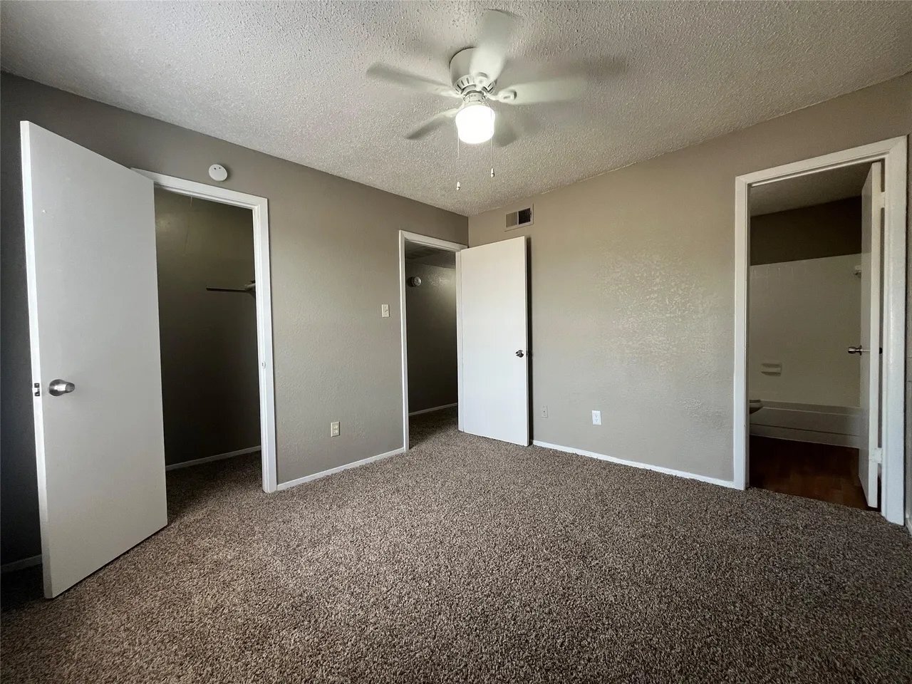 Building Photo - 1625 Mary K Ln