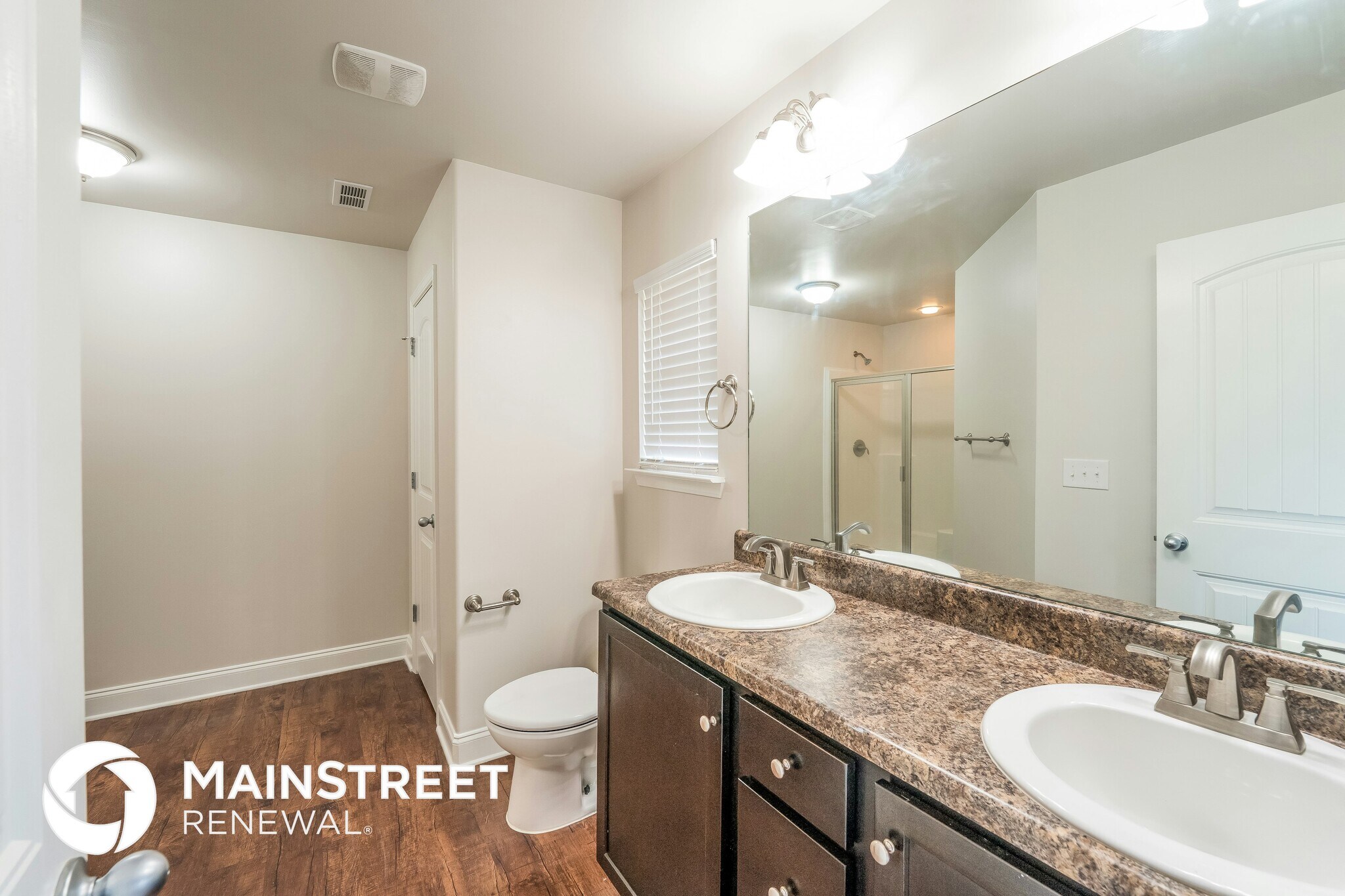 Building Photo - 980 Clover Ave