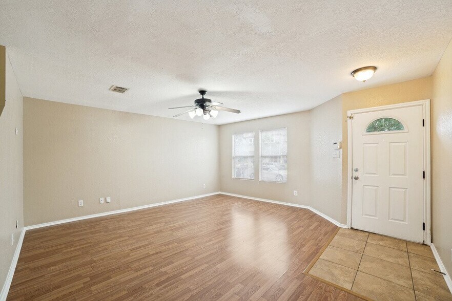 Building Photo - 5426 Wincheap Dr