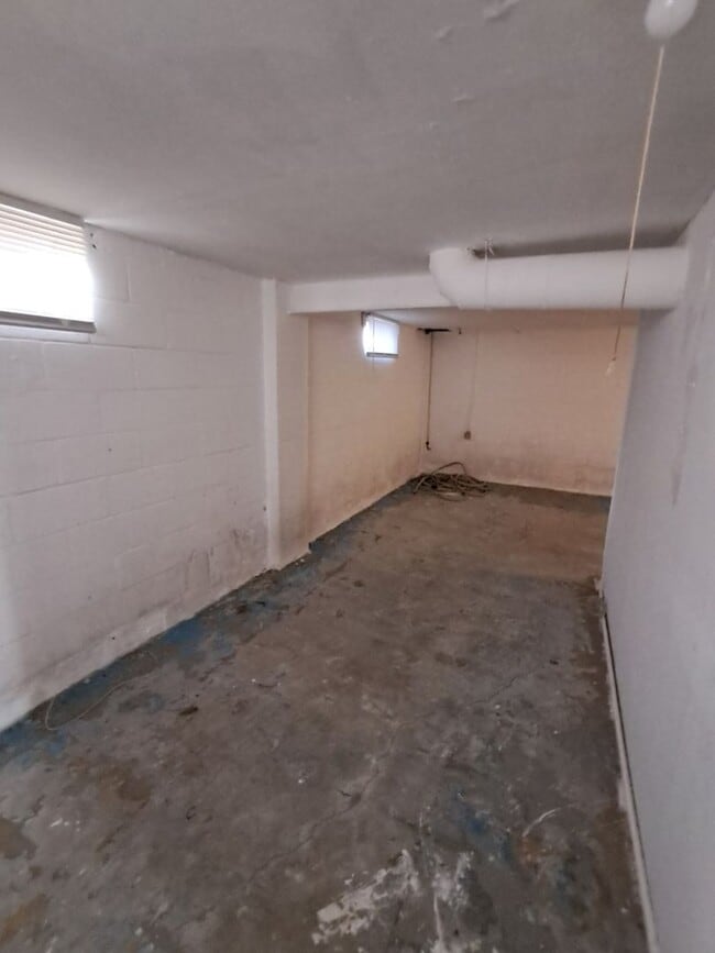 Building Photo - Clean & Affordable 2BR Home in Flint – $800 Rent