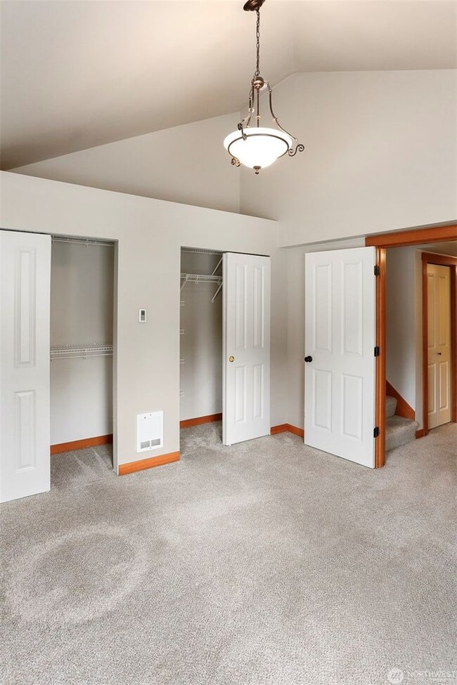 Building Photo - 3Bd/2.5Ba Seattle Townhome