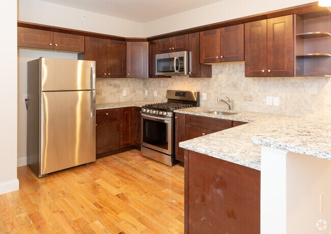 Kitchen - 551 Centre St