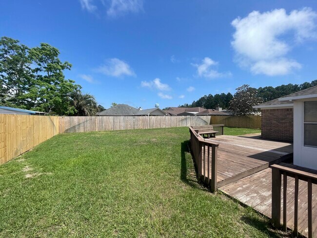 Building Photo - 2212 Peachwood Ct