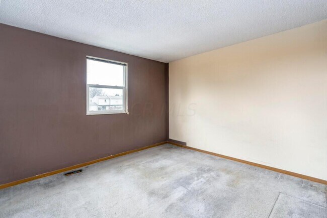 Building Photo - 7695 Barkwood Dr