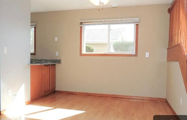 Building Photo - 3252 Dodd Ln