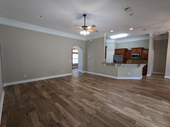 Building Photo - 1789 Ravenna Dr