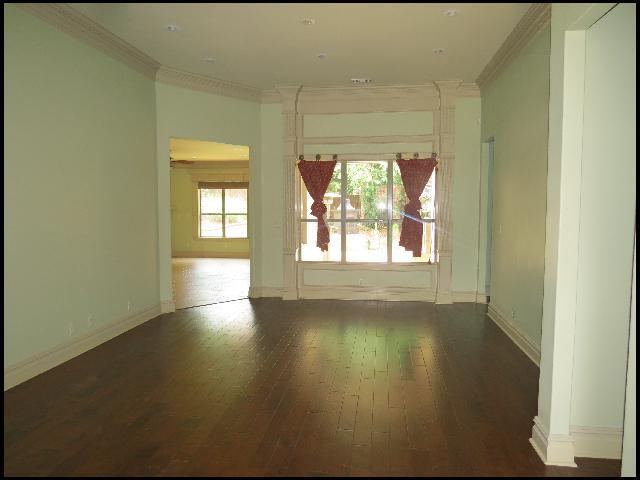 Building Photo - 21 Commentry Dr