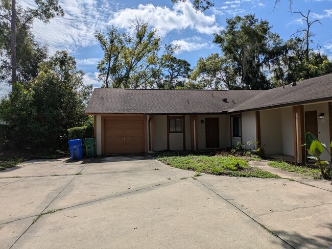 Building Photo - 150 Longwood Lake Mary Rd